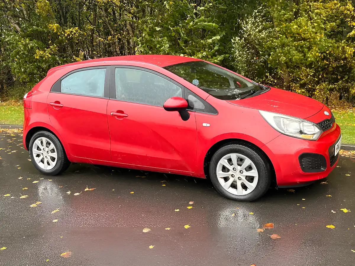 Used 2013 Kia Rio 1 Red - Interior and Exterior details 2