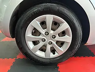 Used 2013 Kia Rio 1 Silver - Interior and Exterior details 10
