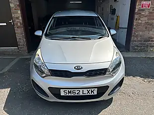 Used 2013 Kia Rio 1 Silver - Interior and Exterior details 15