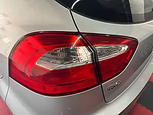 Used 2013 Kia Rio 1 Silver - Interior and Exterior details 8