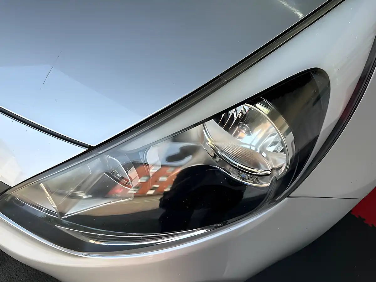 Used 2013 Kia Rio 1 Silver - Interior and Exterior details 9