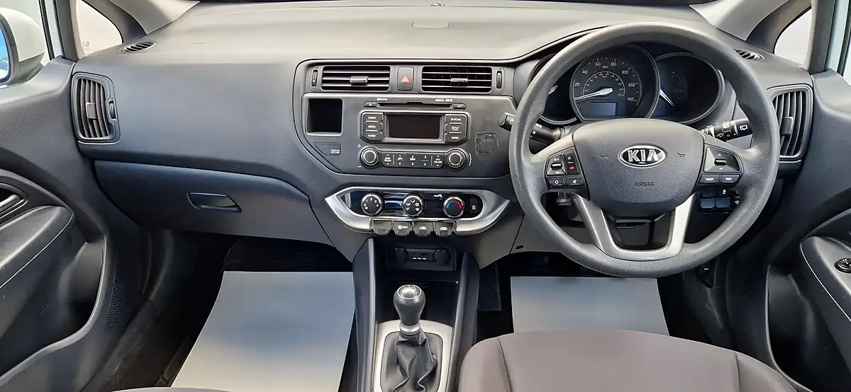 Used 2013 Kia Rio 1 White - Interior and Exterior details 11