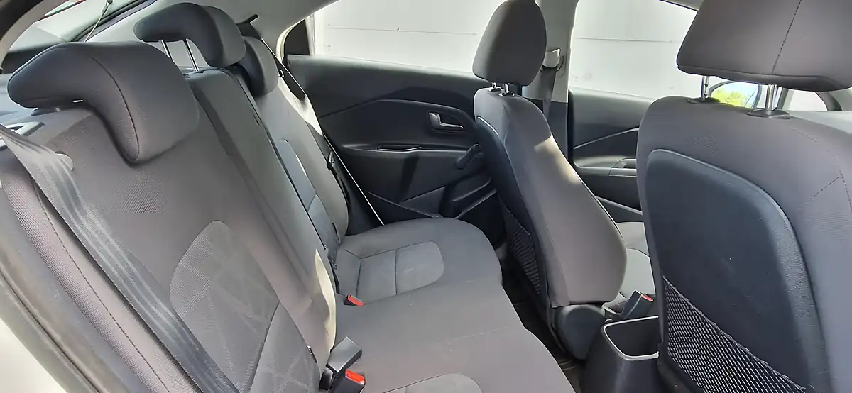 Used 2013 Kia Rio 1 White - Interior and Exterior details 14