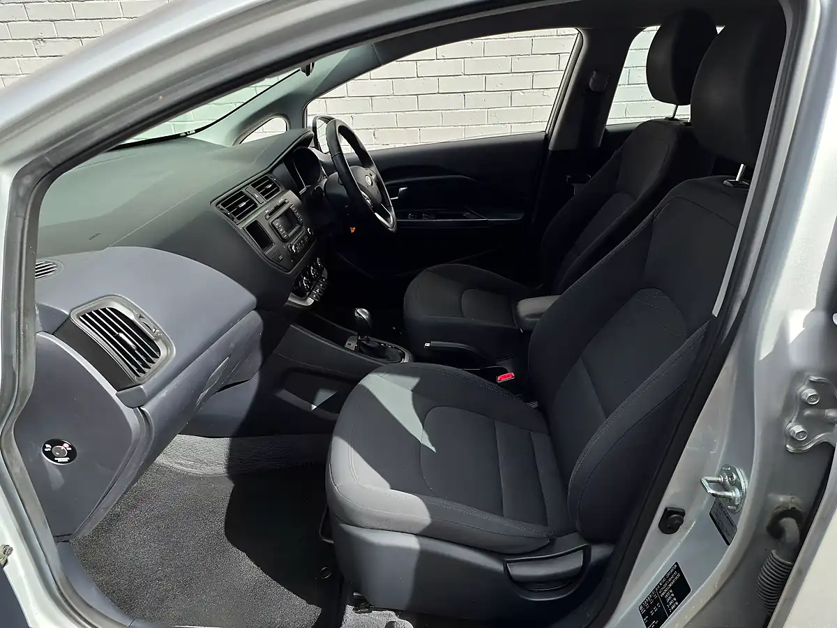 Used 2013 Kia Rio 2 Silver - Interior and Exterior details 13