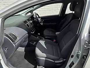 Used 2013 Kia Rio 2 Silver - Interior and Exterior details 20