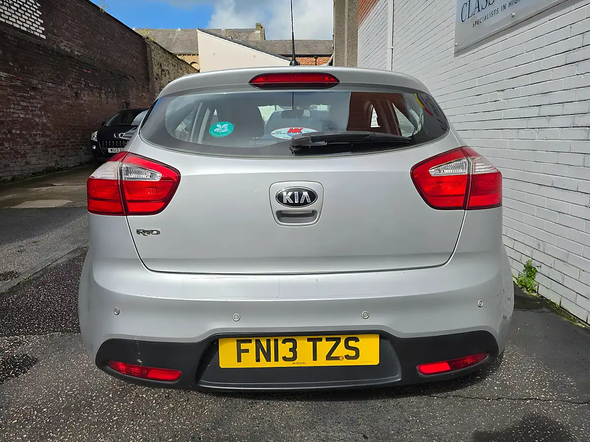 Used 2013 Kia Rio 2 Silver - Interior and Exterior details 3