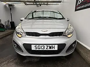Used 2013 Kia Rio 2 Silver - Interior and Exterior details 10