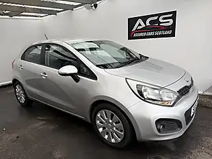 Used 2013 Kia Rio 2 Silver - Interior and Exterior details 11