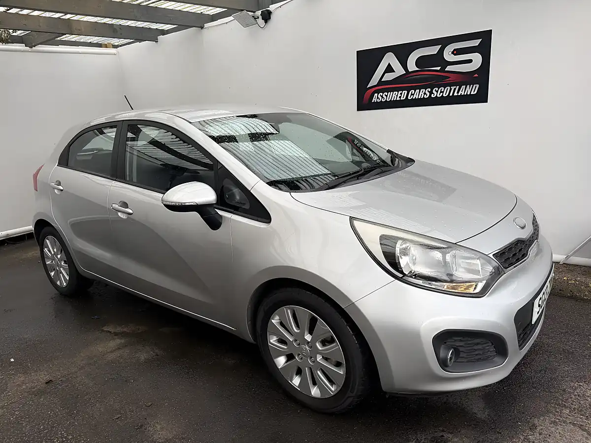 Used 2013 Kia Rio 2 Silver - Interior and Exterior details 11