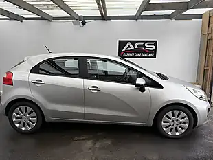 Used 2013 Kia Rio 2 Silver - Interior and Exterior details 12