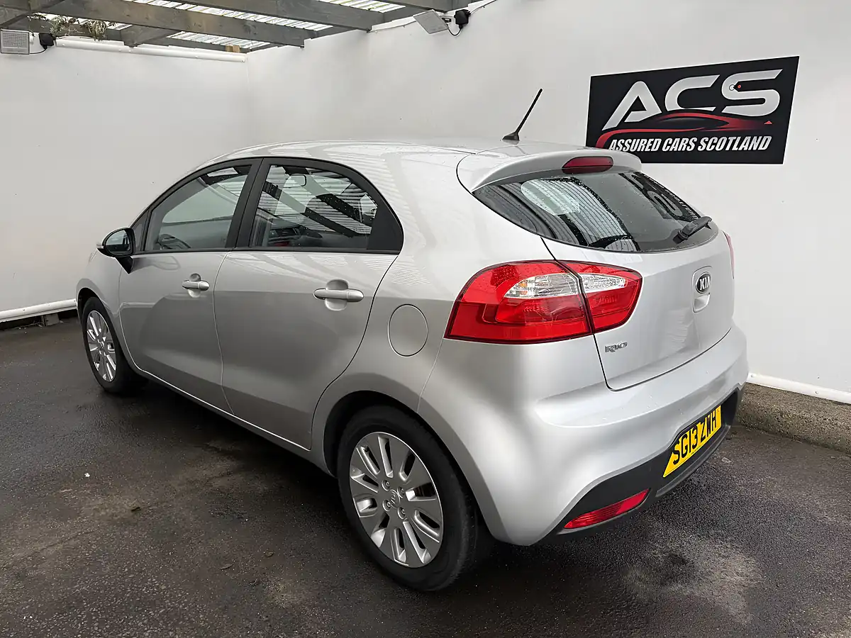 Used 2013 Kia Rio 2 Silver - Interior and Exterior details 3