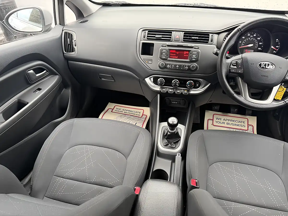 Used 2013 Kia Rio 2 Silver - Interior and Exterior details 9