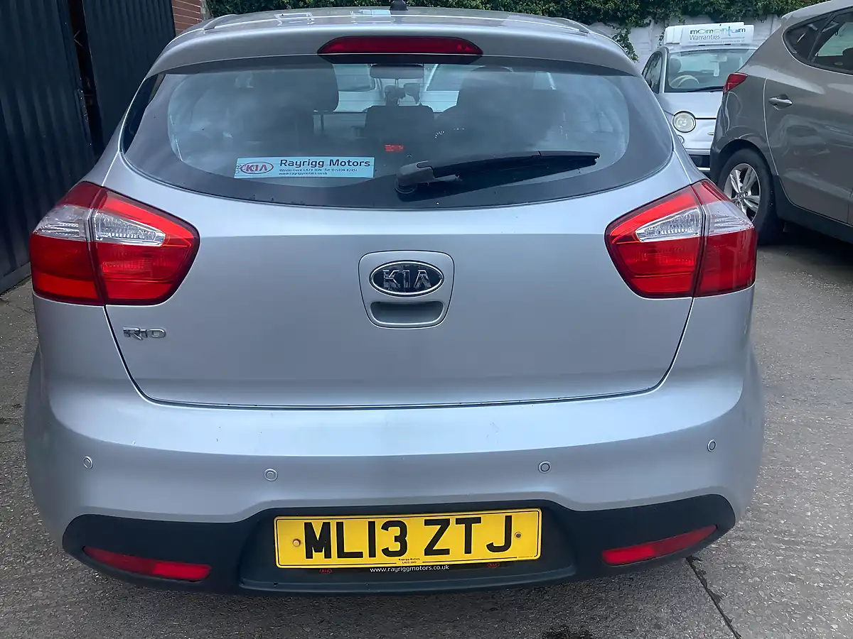 Used 2013 Kia Rio 2 Silver - Interior and Exterior details 5