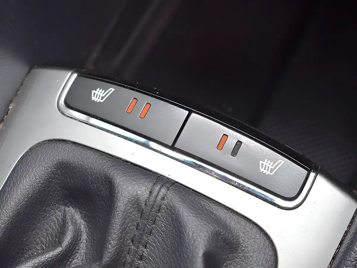 Used 2013 Kia Rio 3 Black - Interior and Exterior details 11