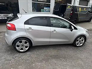 Used 2013 Kia Rio 3 Ecodynamics Silver - Interior and Exterior details 5