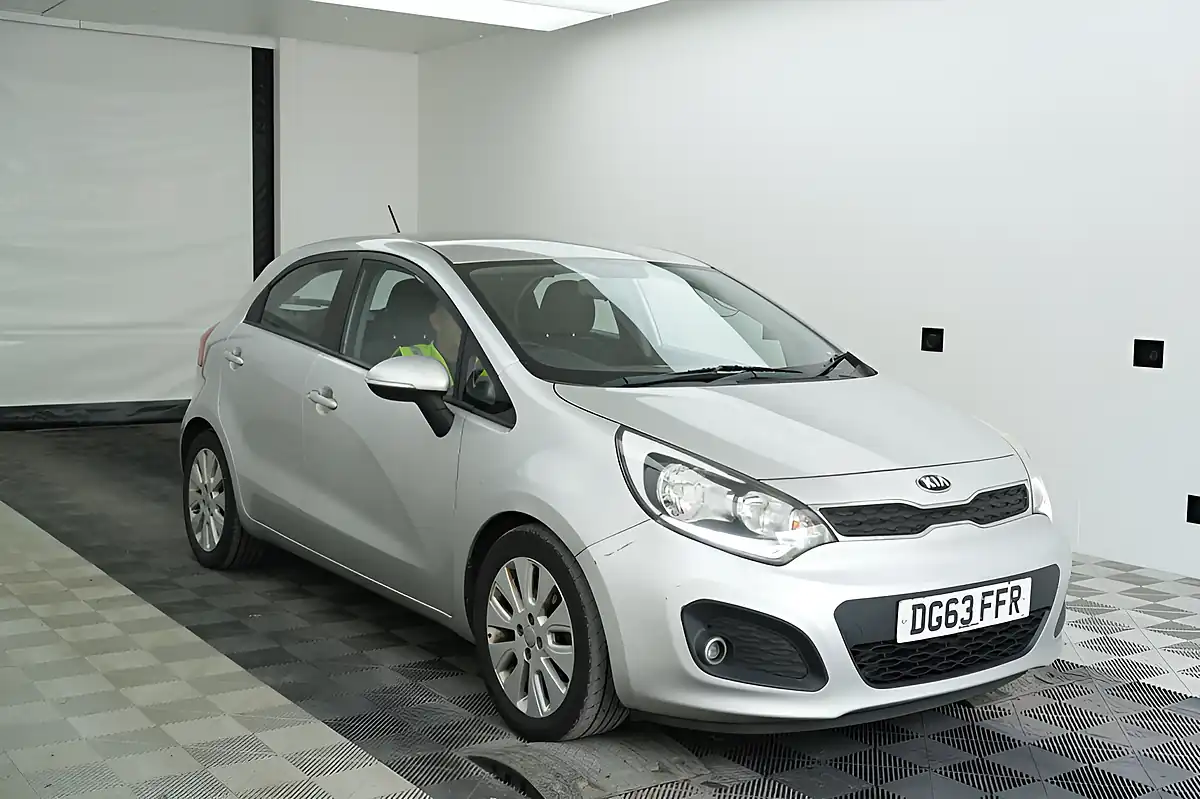 Used 2013 Kia Rio Ecodynamics 2 Silver - Front View