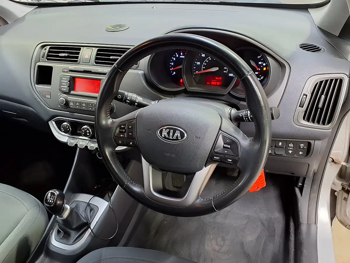 Used 2013 Kia Rio Ecodynamics 2 Silver - Interior and Exterior details 6