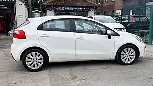 Used 2013 Kia Rio Ecodynamics 2 White - Interior and Exterior details 2