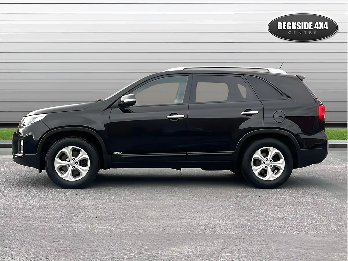 Used 2013 Kia Sorento KX-2 Black - Interior and Exterior details 5