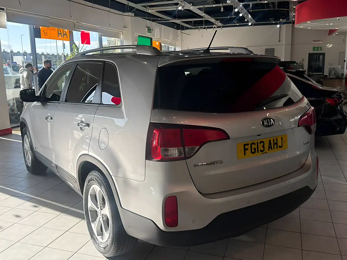 Used 2013 Kia Sorento KX-2 Silver - Interior and Exterior details 10