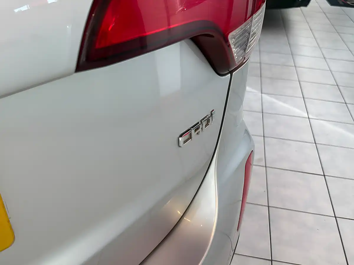 Used 2013 Kia Sorento KX-2 Silver - Interior and Exterior details 11