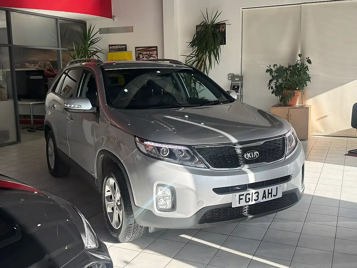 Used 2013 Kia Sorento KX-2 Silver - Interior and Exterior details 2
