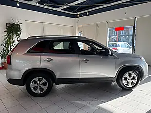 Used 2013 Kia Sorento KX-2 Silver - Interior and Exterior details 6