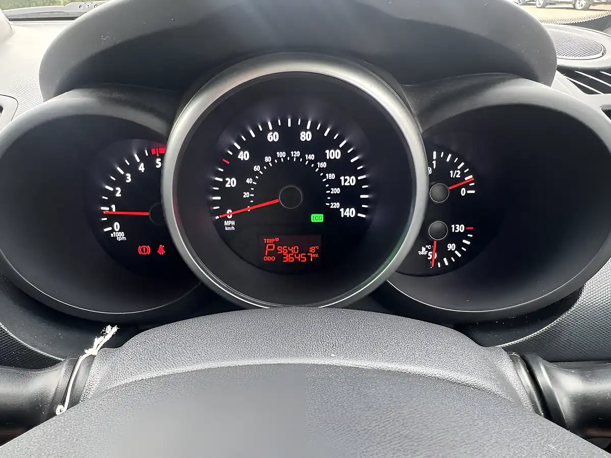 Used 2013 Kia Soul Quantum Silver - Interior and Exterior details 6