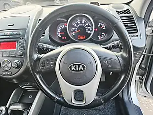 Used 2013 Kia Soul Silver - Interior and Exterior details 12
