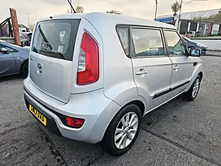 Used 2013 Kia Soul Silver - Interior and Exterior details 4
