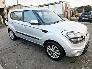 Used 2013 Kia Soul Silver - Interior and Exterior details 5
