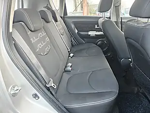 Used 2013 Kia Soul Silver - Interior and Exterior details 7