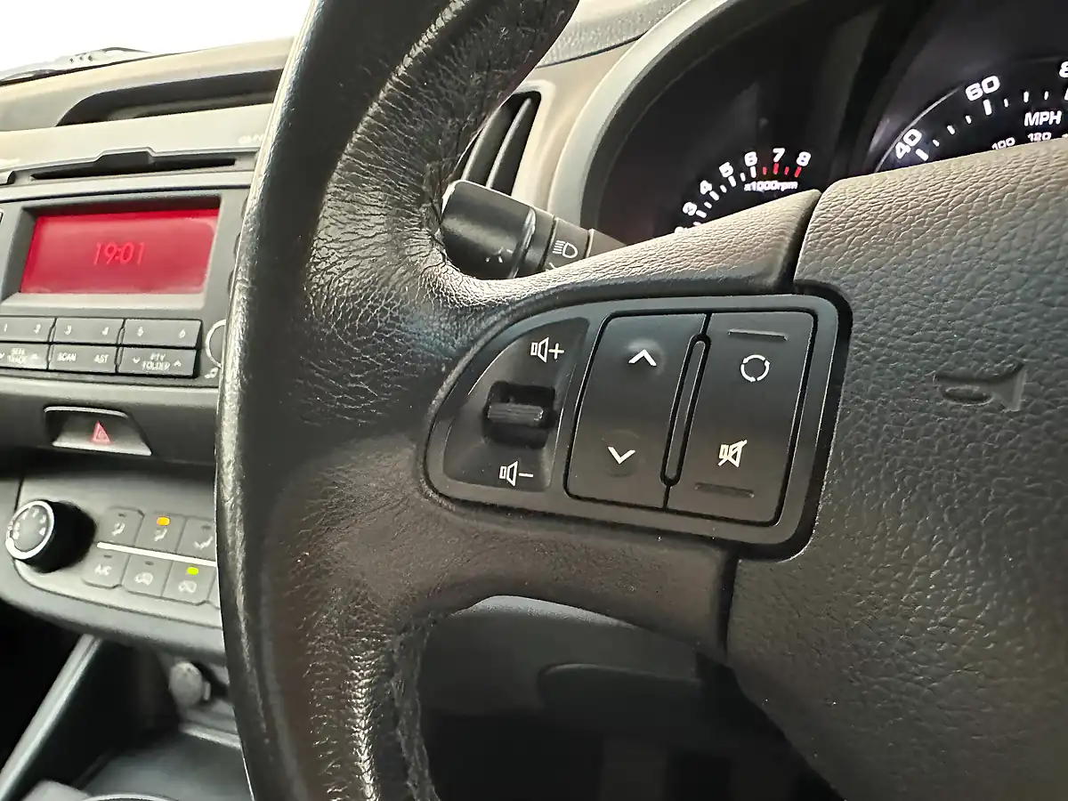 Used 2013 Kia Sportage Ecodynamics 1 2WD Arctic White - Interior and Exterior details 17
