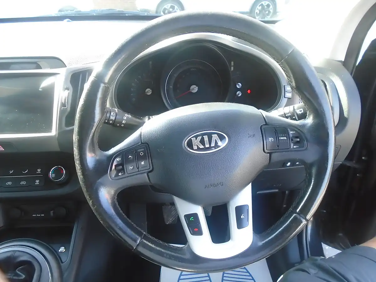 Used 2013 Kia Sportage Ecodynamics 1 Black - Interior and Exterior details 8