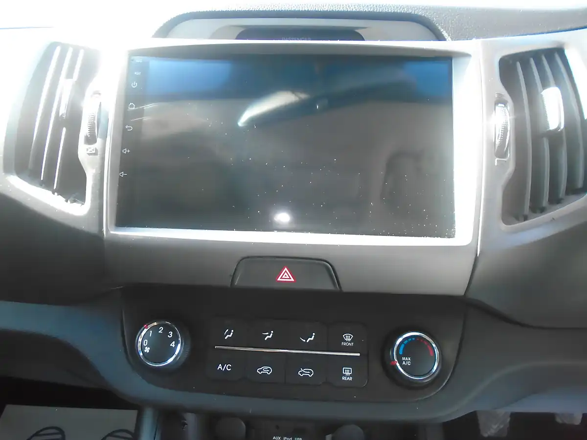 Used 2013 Kia Sportage Ecodynamics 1 Black - Interior and Exterior details 9