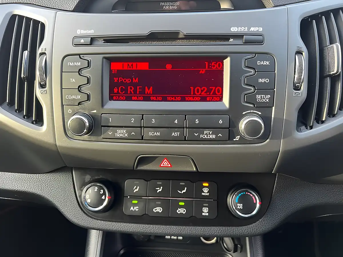 Used 2013 Kia Sportage Ecodynamics 1 Black - Interior and Exterior details 18