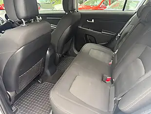 Used 2013 Kia Sportage Ecodynamics 1 White - Interior and Exterior details 15