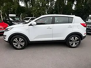 Used 2013 Kia Sportage Ecodynamics 1 White - Interior and Exterior details 3