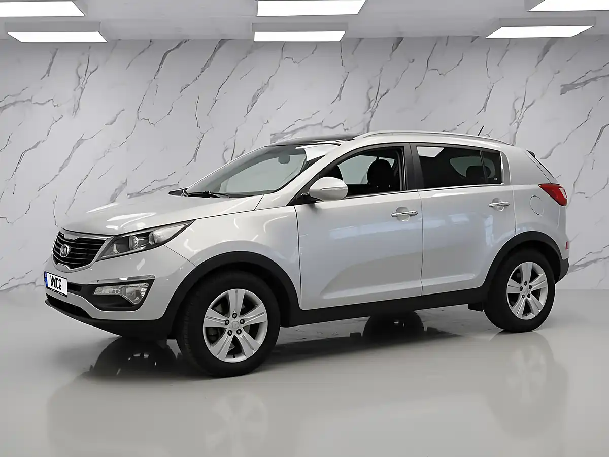 Used 2013 Kia Sportage Ecodynamics 2 Silver - Interior and Exterior details 4