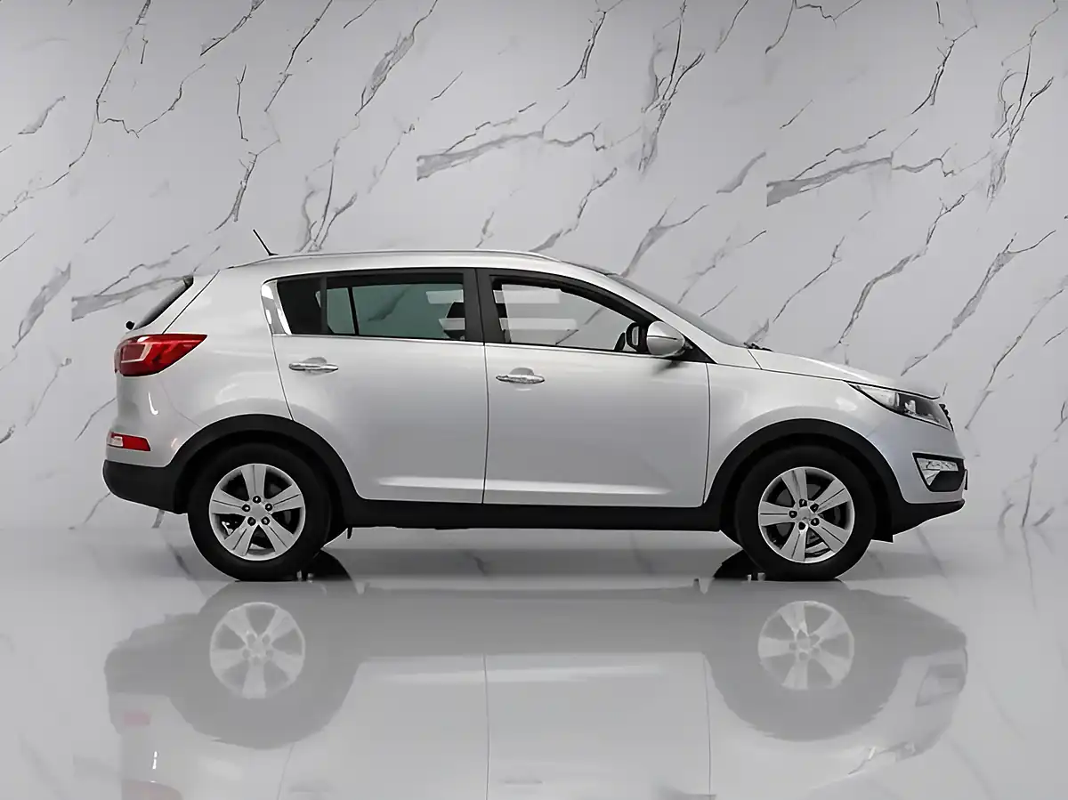 Used 2013 Kia Sportage Ecodynamics 2 Silver - Interior and Exterior details 7