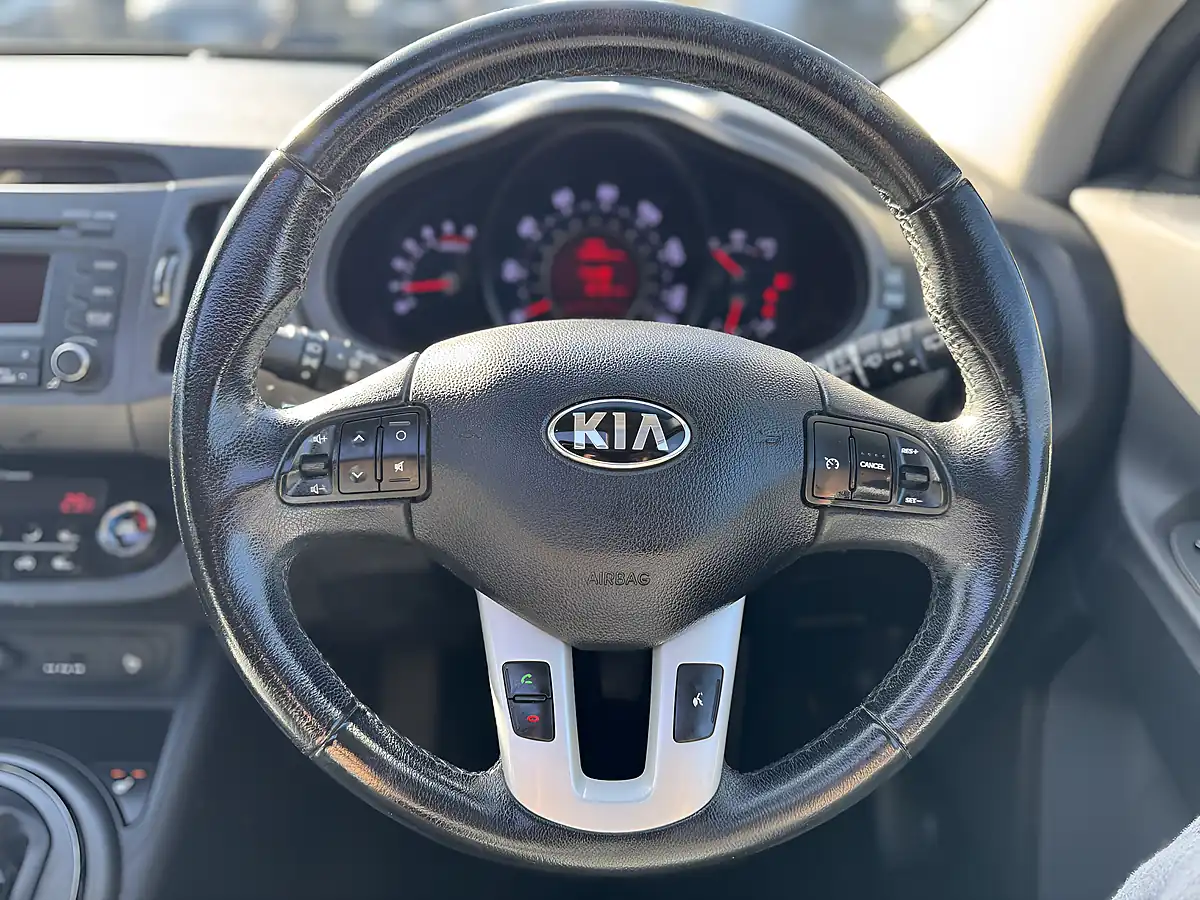 Used 2013 Kia Sportage Ecodynamics 3 Black - Interior and Exterior details 12