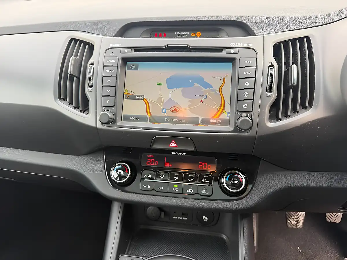 Used 2013 Kia Sportage Ecodynamics 3 Silver - Interior and Exterior details 11