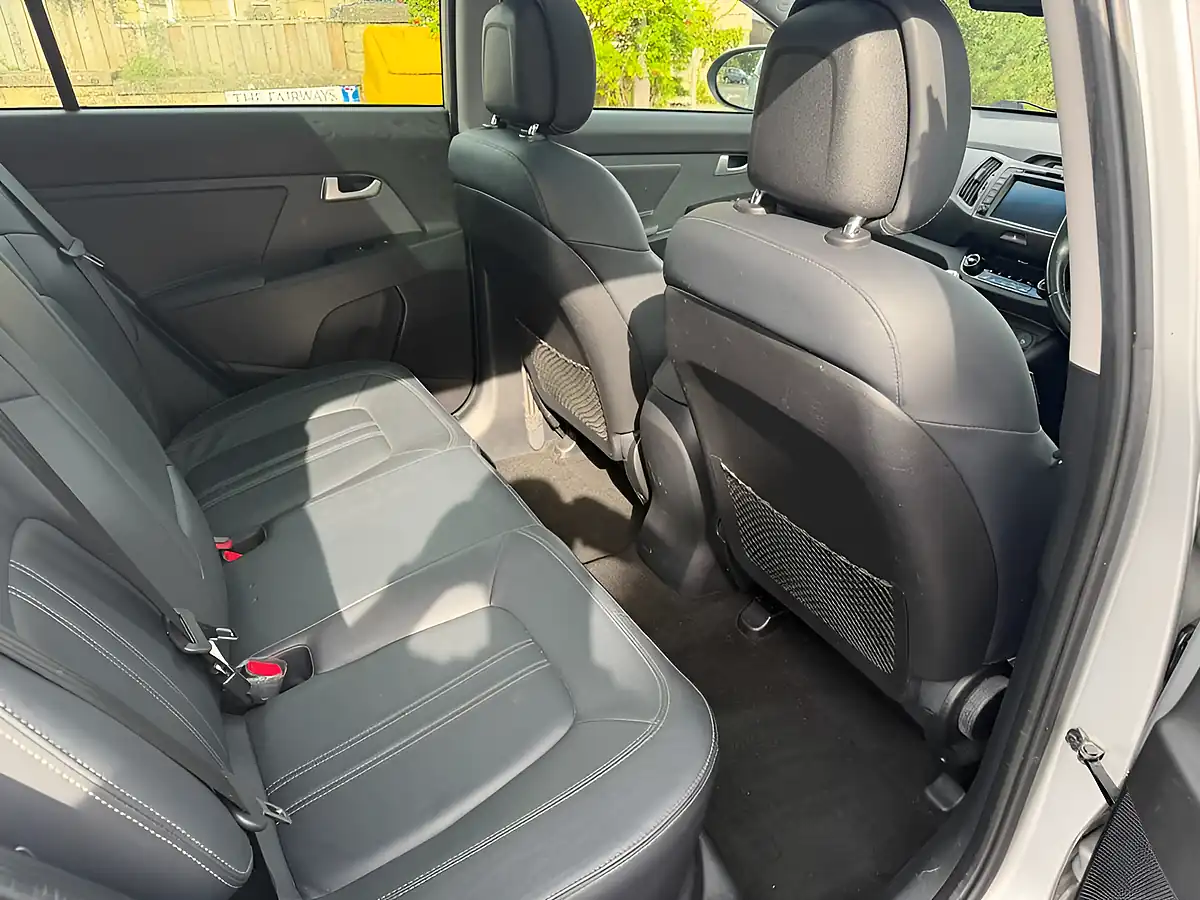Used 2013 Kia Sportage Ecodynamics 3 Silver - Interior and Exterior details 14