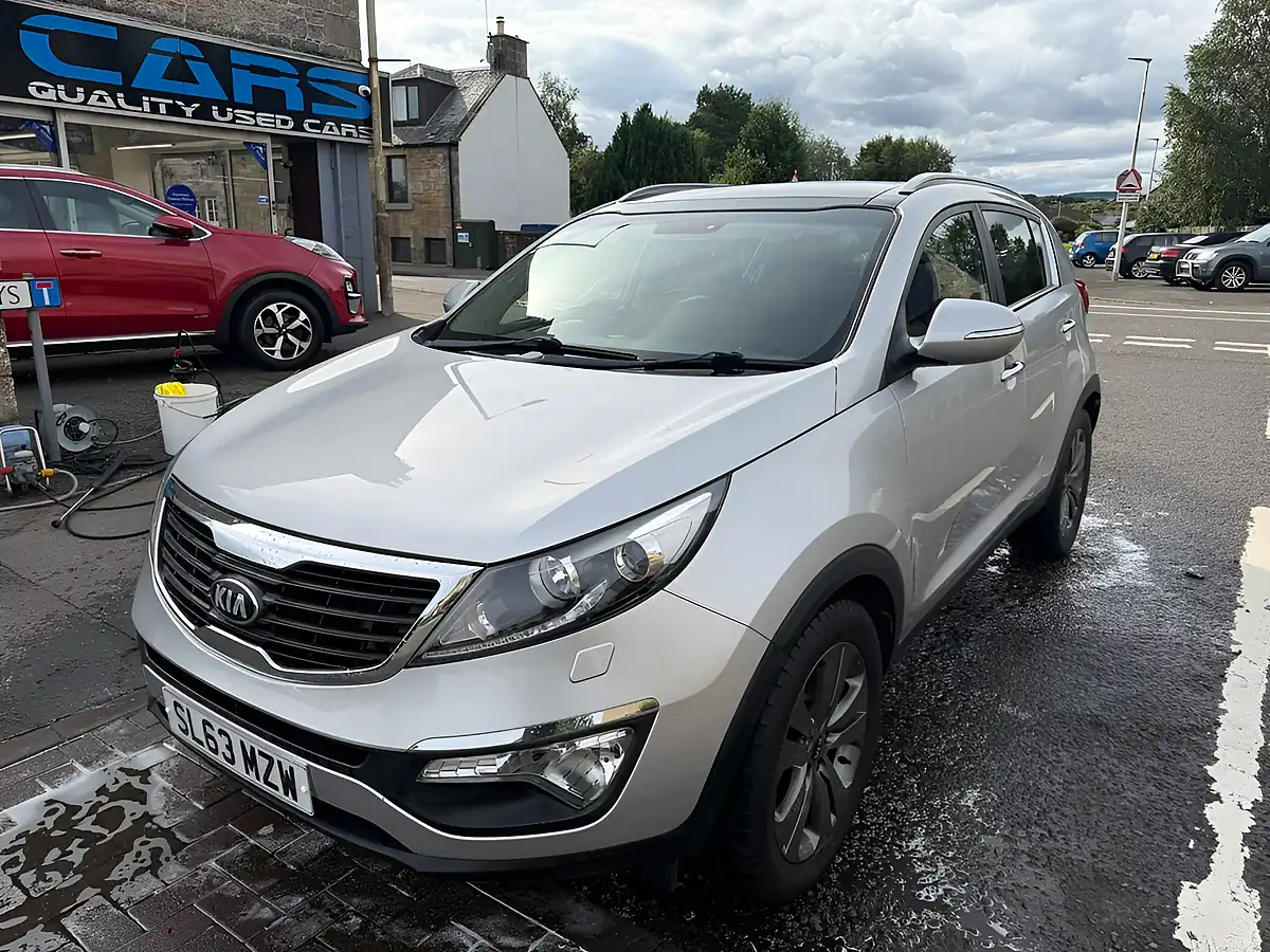 Used 2013 Kia Sportage Ecodynamics 3 Silver - Interior and Exterior details 2