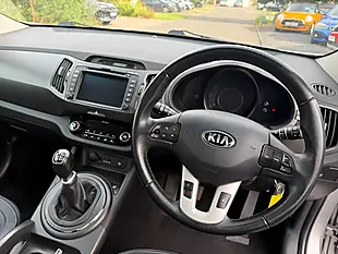 Used 2013 Kia Sportage Ecodynamics 3 Silver - Interior and Exterior details 9