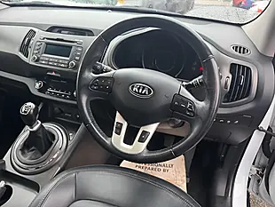 Used 2013 Kia Sportage Ecodynamics 3 White - Interior and Exterior details 13