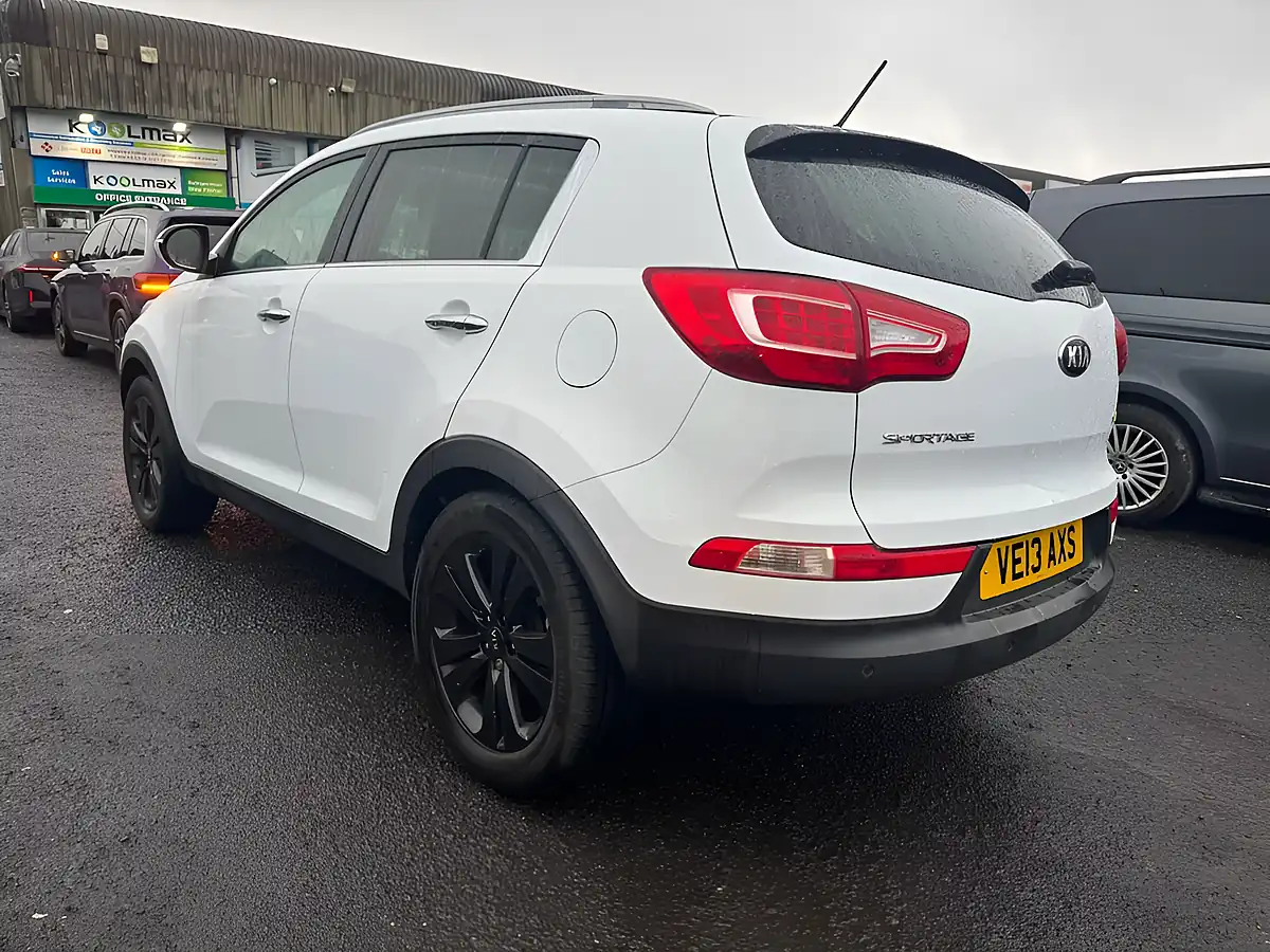 Used 2013 Kia Sportage Ecodynamics 3 White - Interior and Exterior details 19