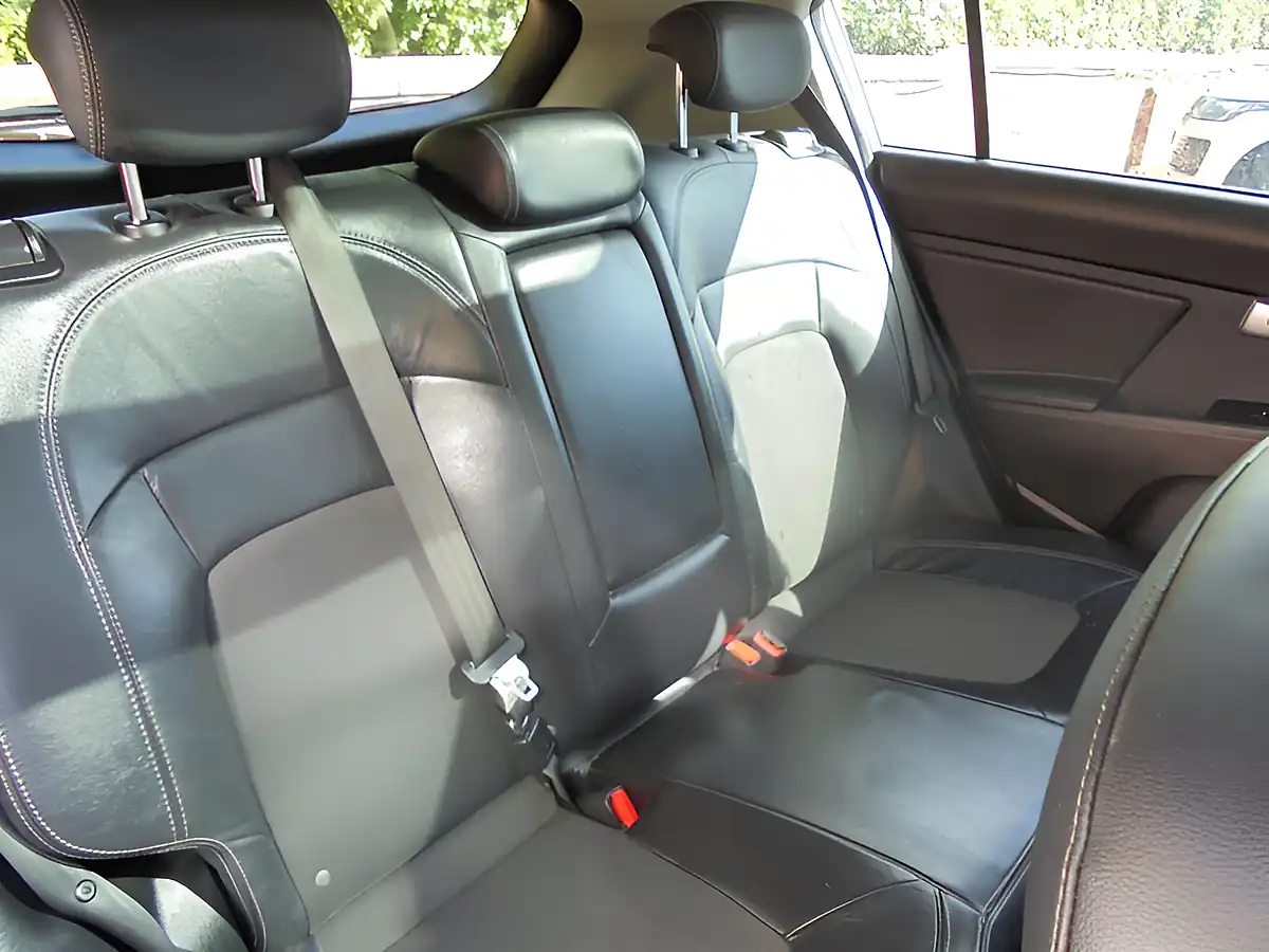 Used 2013 Kia Sportage KX-2 Silver - Interior and Exterior details 15