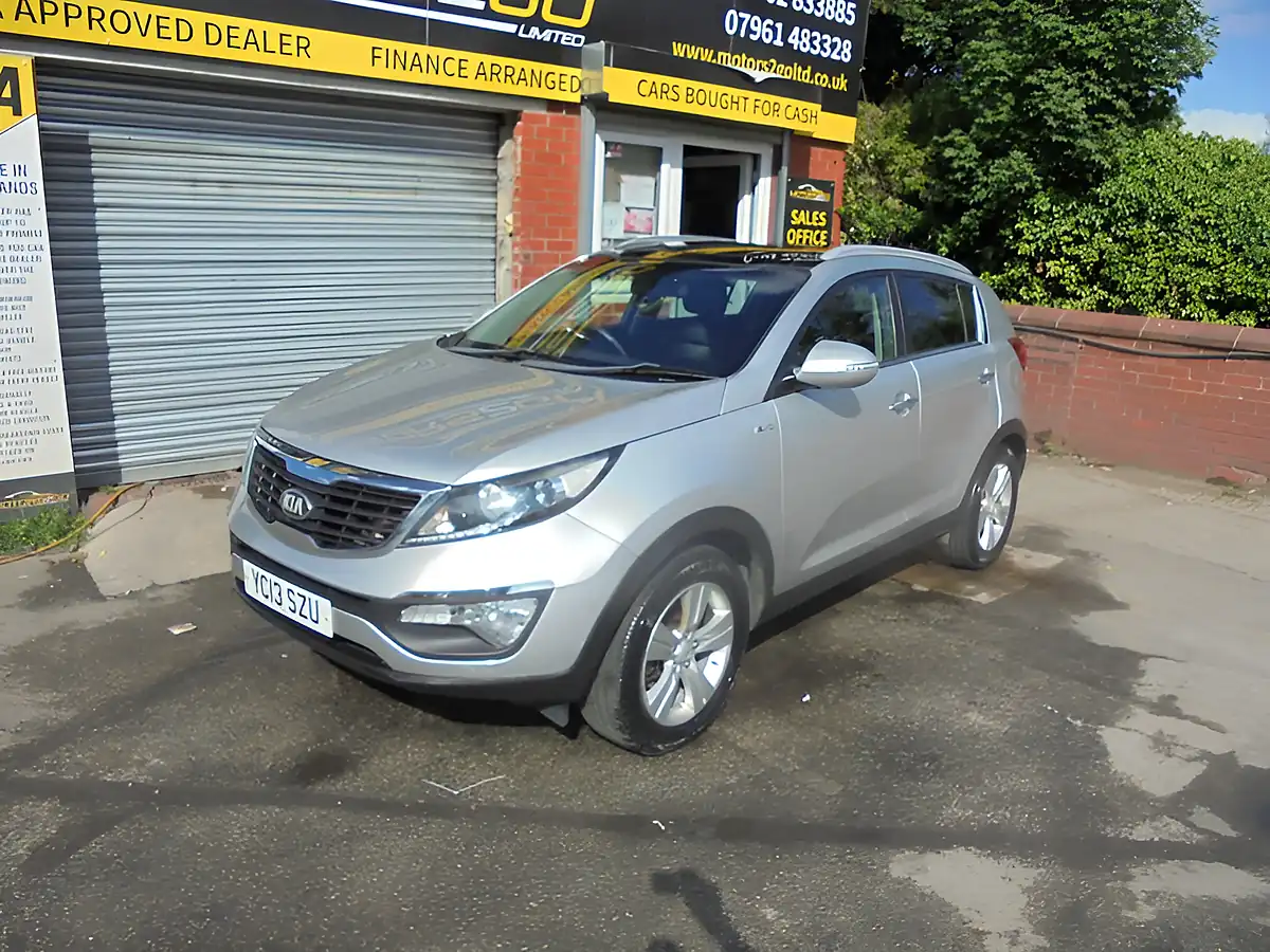 Used 2013 Kia Sportage KX-2 Silver - Interior and Exterior details 2