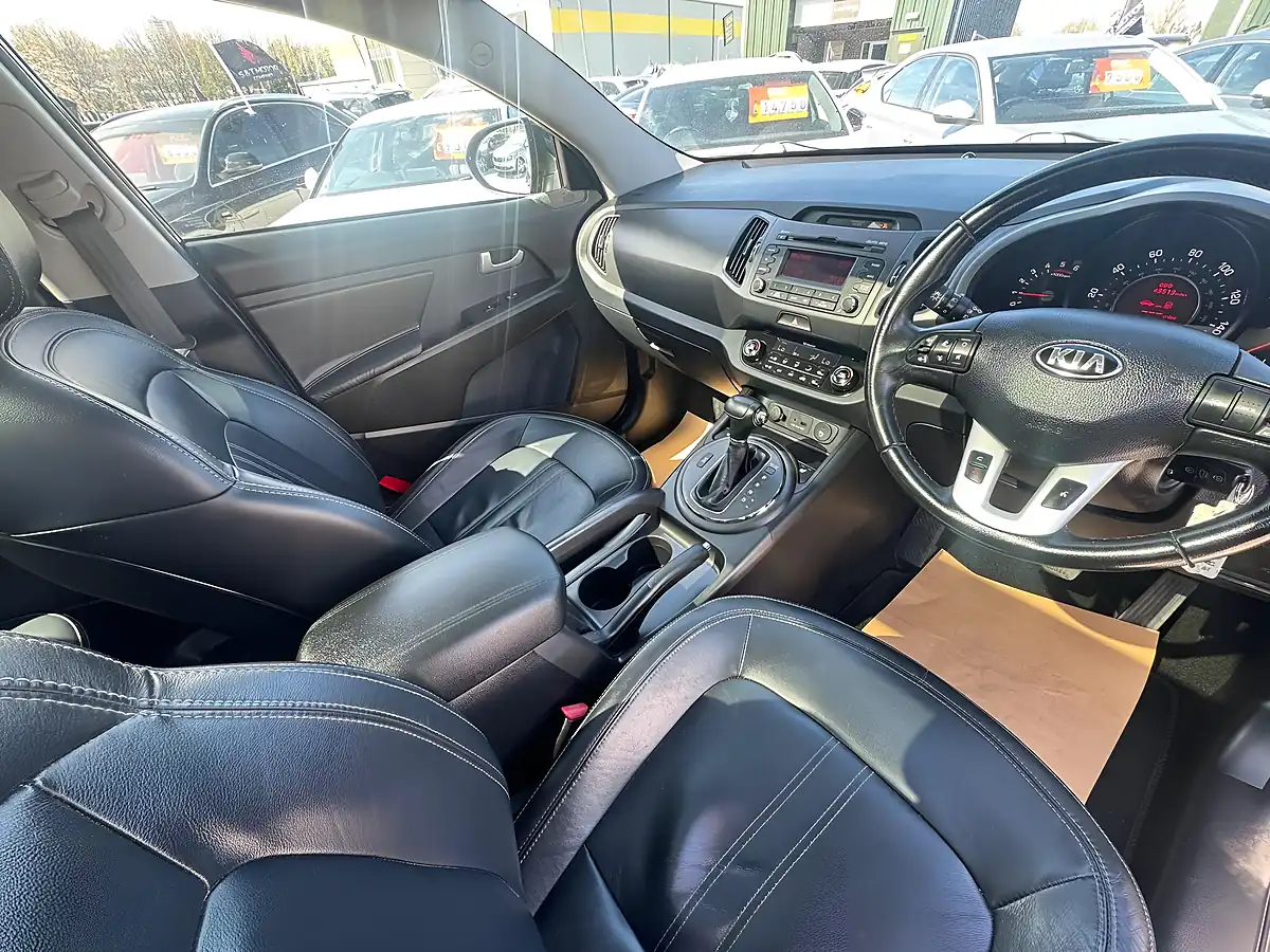 Used 2013 Kia Sportage KX-3 Black - Interior and Exterior details 17